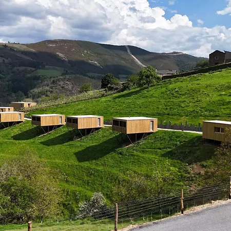 Do Navia Kamp alanı
