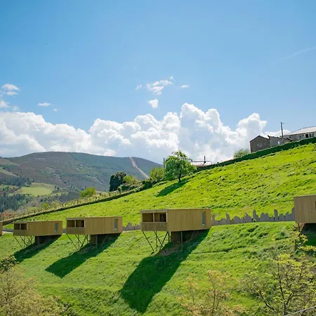 Do Navia Kamp alanı